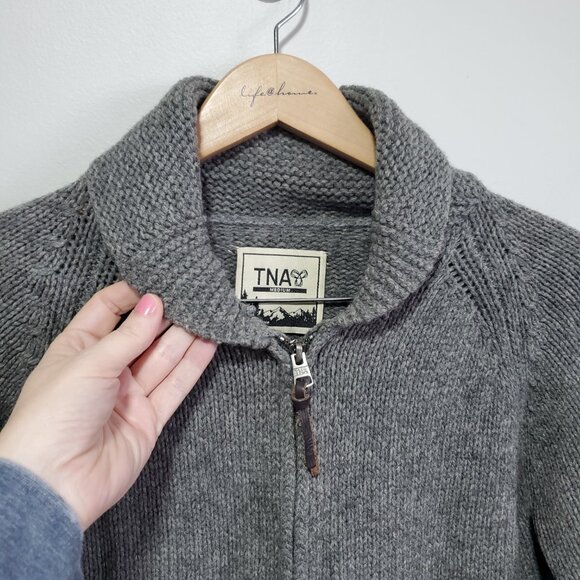 TNA Aritzia Lambswool Knit Pixelated Owl Sweater Cardigan Grey Women's Medium - Picture 3 of 15